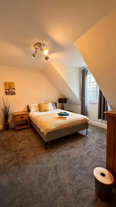 Hidden Gem:4Bedroom In The City Edinburgh Holiday home